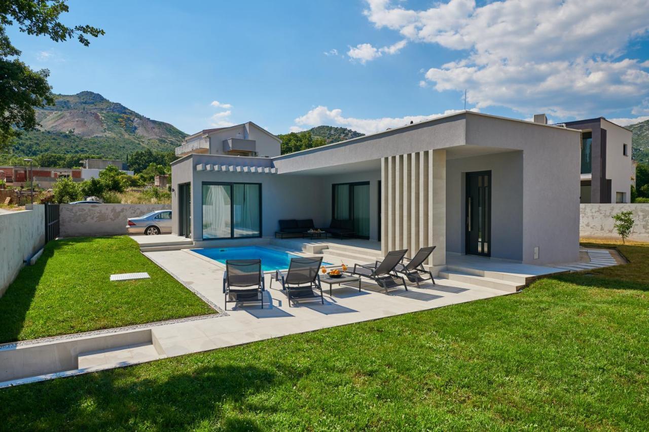 Villa Oasis - Your Luxury Home Away From Home Celopeci Экстерьер фото