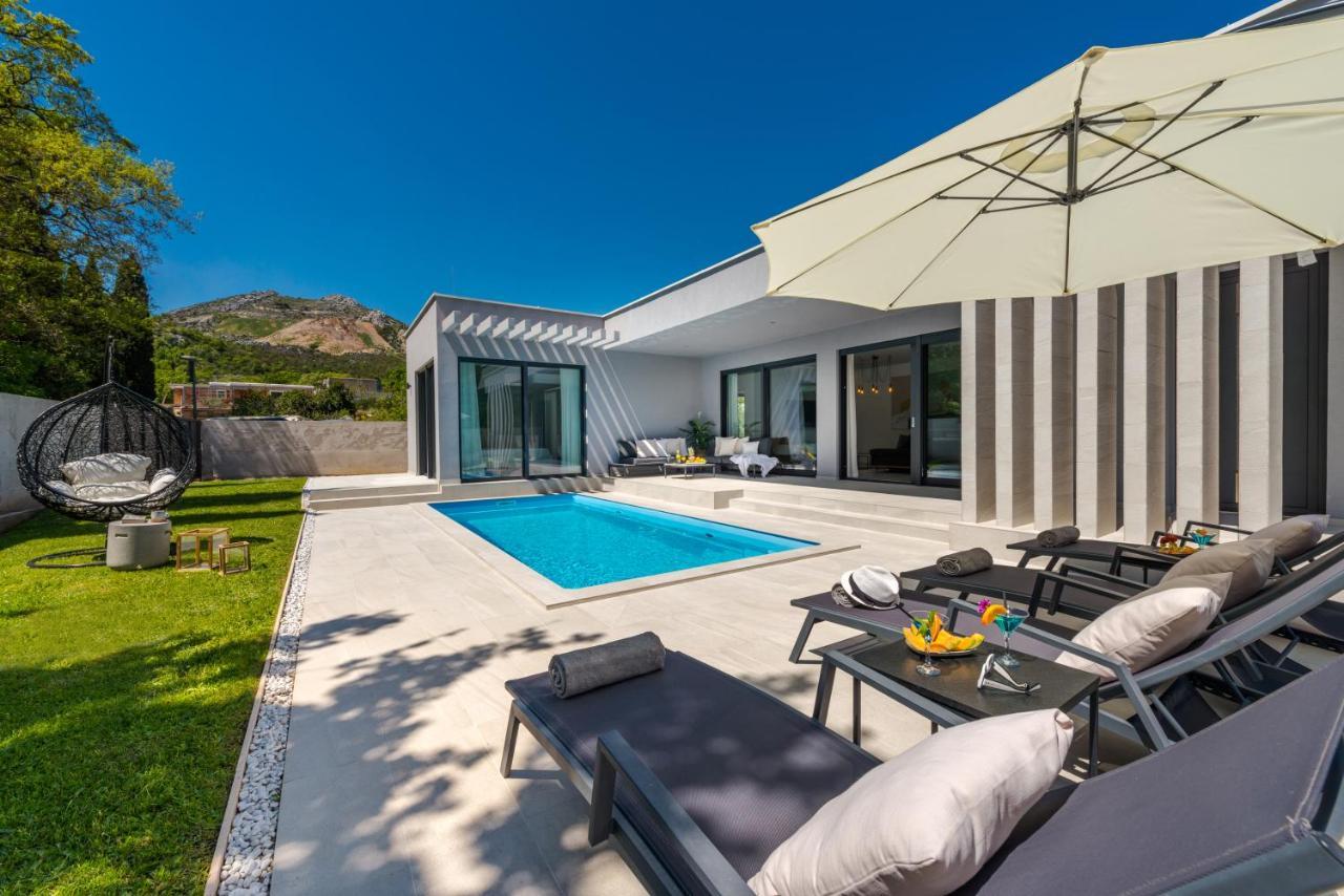 Villa Oasis - Your Luxury Home Away From Home Celopeci Экстерьер фото