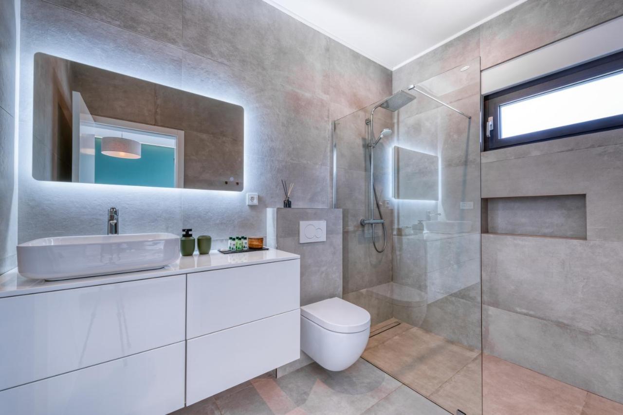 Villa Oasis - Your Luxury Home Away From Home Celopeci Экстерьер фото