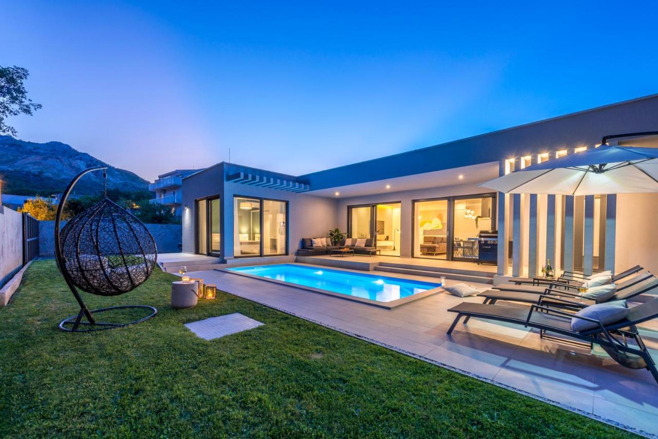 Villa Oasis - Your Luxury Home Away From Home Celopeci Экстерьер фото